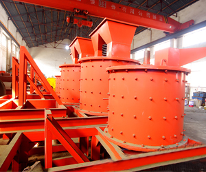 Vertical compound crusher